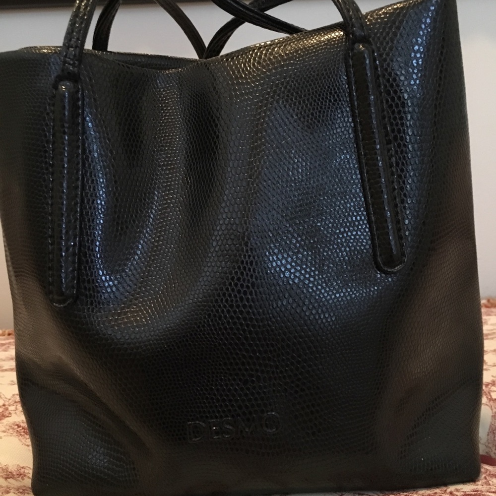 Desmo leather handbag